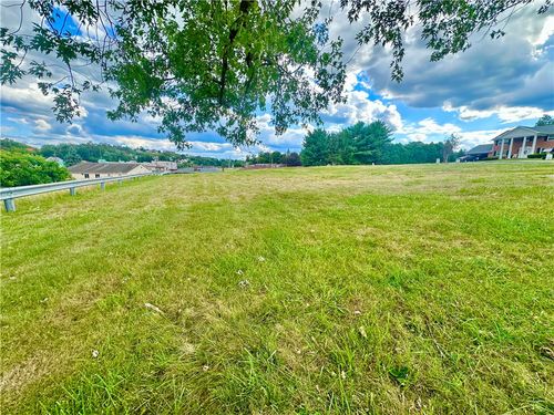 0000 Peasant Village Ln, Belle Vernon, PA, 15012 | Card Image