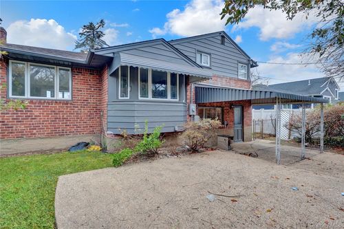 101 Beverly Pl, Levittown, NY, 11756-1701 | Card Image