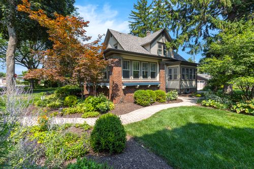 511 N Evergreen Ave, Arlington Heights, IL, 60004-6009 | Card Image