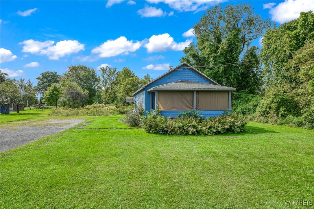 Upper Mountain Rd, Sanborn, NY 14132