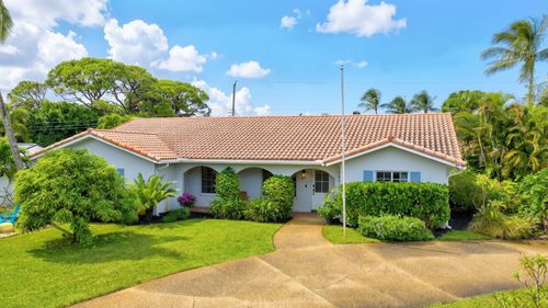 903 Sw 28th Ave, Boynton Beach, FL, 33435-7924 | Card Image