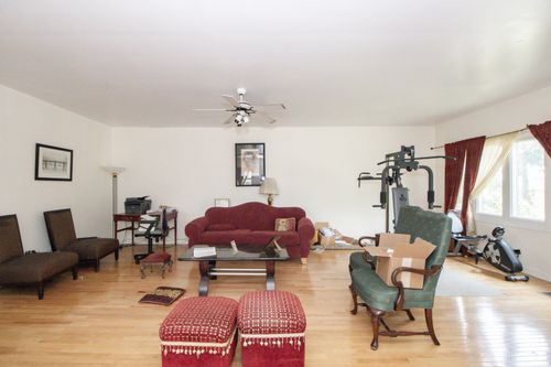 4851 Michigan Ave, Schiller Park, IL, 60176-1111 | Card Image