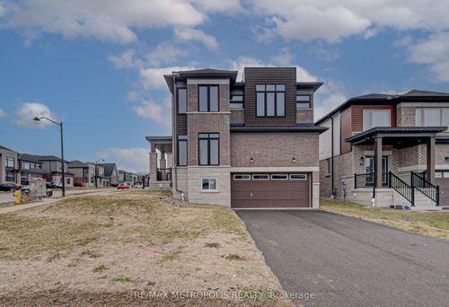 25 Heming St, Paris, ON, N3L0M6 | Card Image