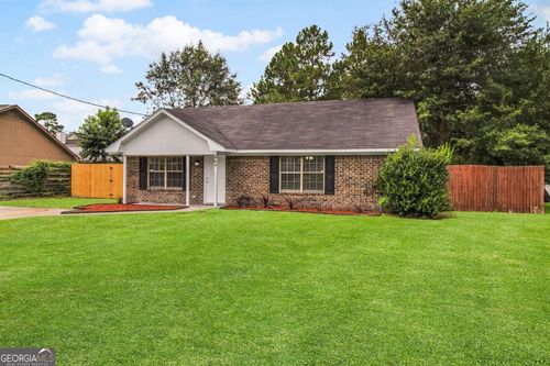 664 Demere St, Hinesville, GA, 31313-3931 | Card Image