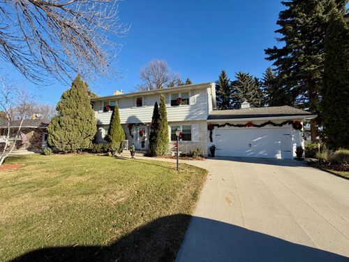 2602 Rivershore Dr, Moorhead, MN, 56560-4217 | Card Image