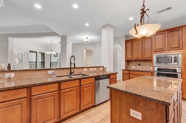 7515 Langley Rd, House other with 4 bedrooms, 4 bathrooms and 3 parking in Spring TX | Image 12