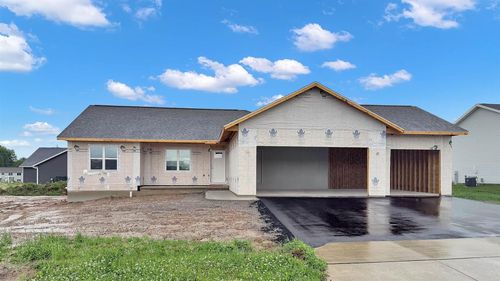 gr37-2200 S Cottonwood Avenue, Marshfield, WI, 54449 | Card Image