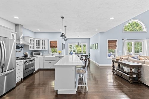 5 Bosuns Ln, Bourne, MA, 02532-3312 | Card Image