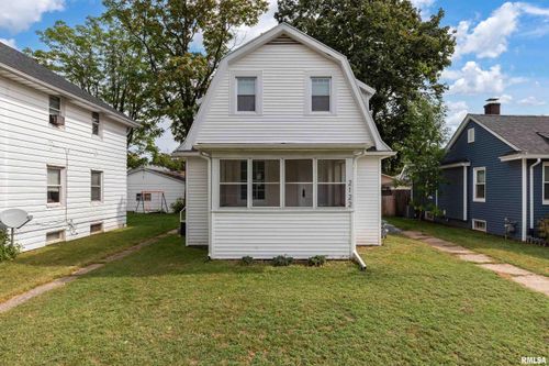 2122 6th Street Ct, East Moline, IL, 61244-2458 | Card Image