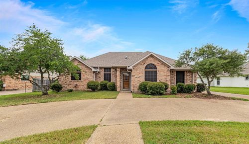302 Rash Ln, Terrell, TX, 75160-1418 | Card Image