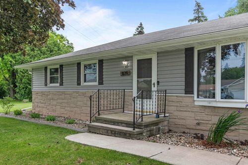 829 Haase Street, FOX CROSSING, WI, 54956 | Card Image
