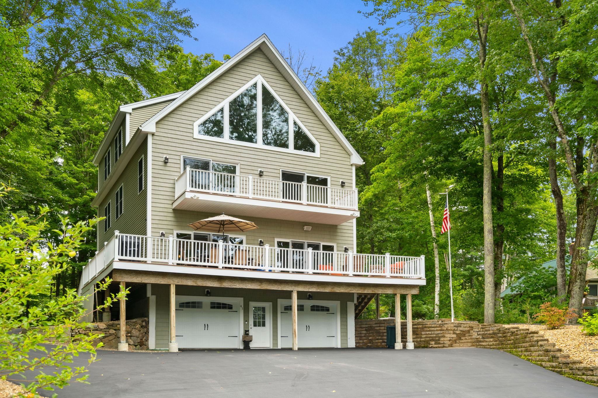 Highland Ave, Nottingham, NH 03290