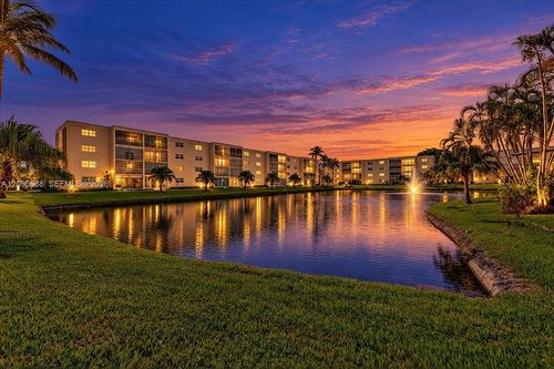 104-424 Se 10th St, Dania Beach, FL, 33004-4550 | Card Image