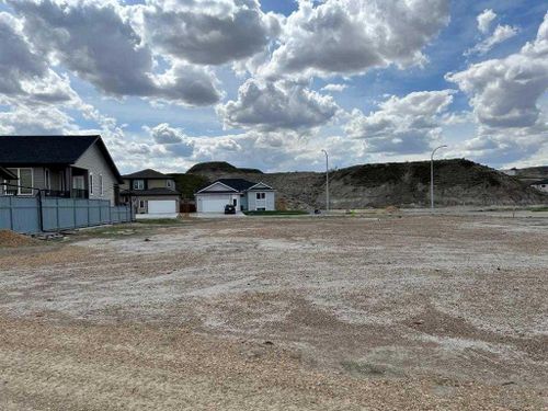 169 10 Ave Se, Drumheller, AB, T0J0Y6 | Card Image