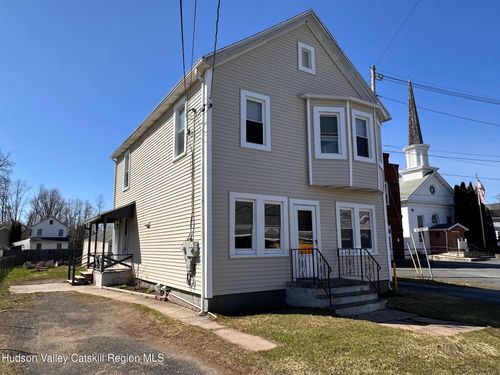 37 Glasco Tpke, Glasco, NY, 12432-8503 | Card Image