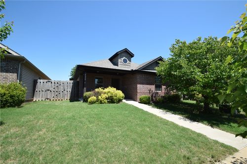 4000 Sw Capstone Ave, Bentonville, AR, 72712-4652 | Card Image