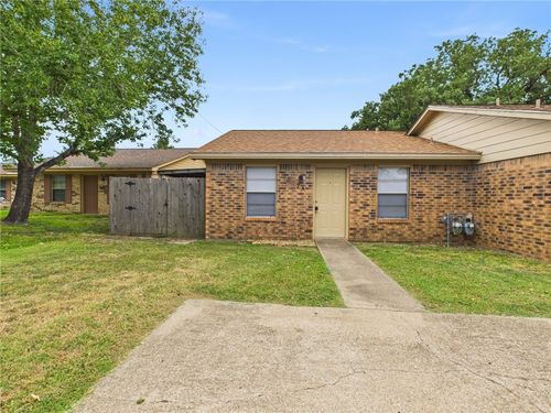 807 Frio Cir, Bryan, TX, 77801-2813 | Card Image