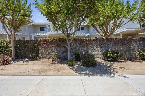 645 W Regent, Inglewood, CA, 90301 | Card Image