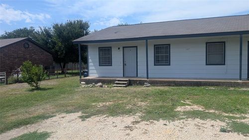 b-107 Beck St, Florence, TX, 76527-4691 | Card Image