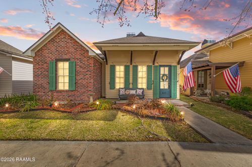 413 Harbor Rd, Youngsville, LA, 70592-5697 | Card Image