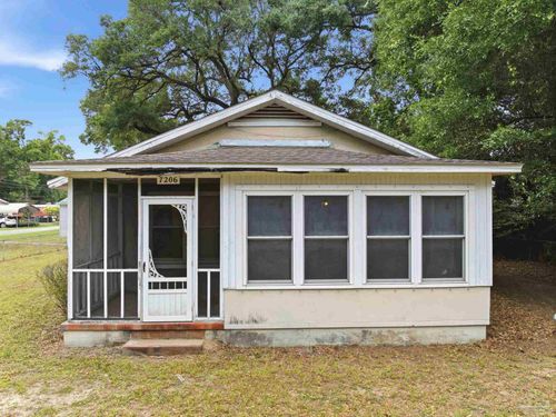 7206 W Jackson St, Pensacola, FL, 32506 | Card Image