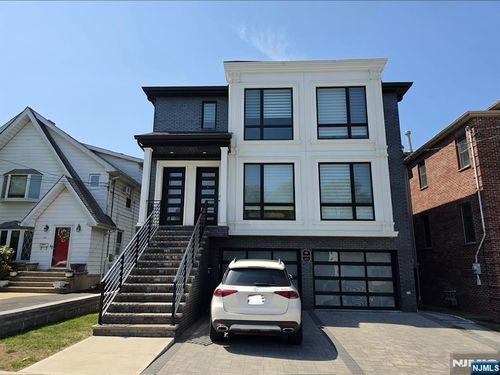 1st-60 Brinkerhoff Ter, Palisades Park, NJ, 07650-1138 | Card Image
