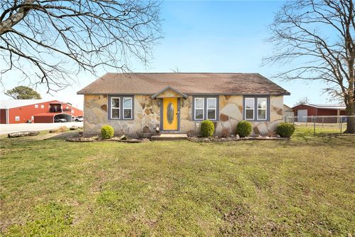 1227 W 1st Ave, Gentry, AR, 72734-5085 | Card Image