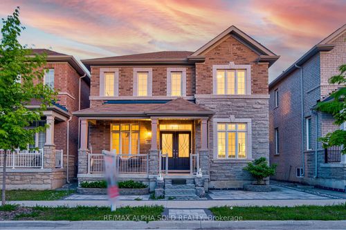 5 Bloom St, Markham, ON, L6B0Z7 | Card Image