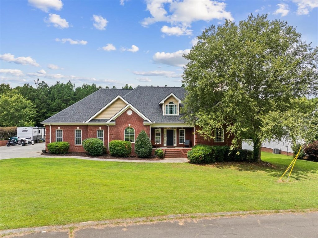 Residential in Chatsworth 3