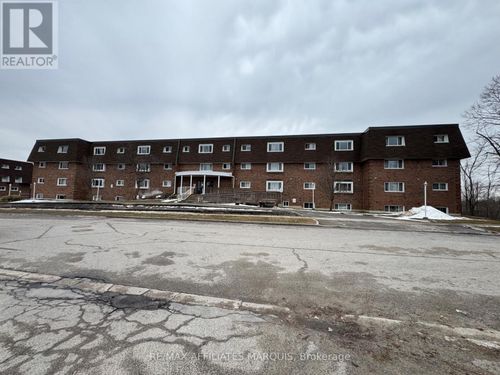 305-845 Kyle Court, Brockville, ON, K6V6K7 | Card Image