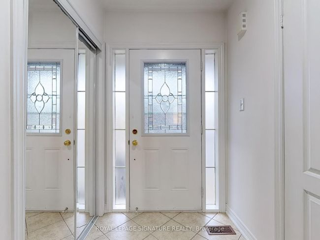 321 Bussel Cres, House attached with 3 bedrooms, 3 bathrooms and 2 parking in Milton ON | Image 17