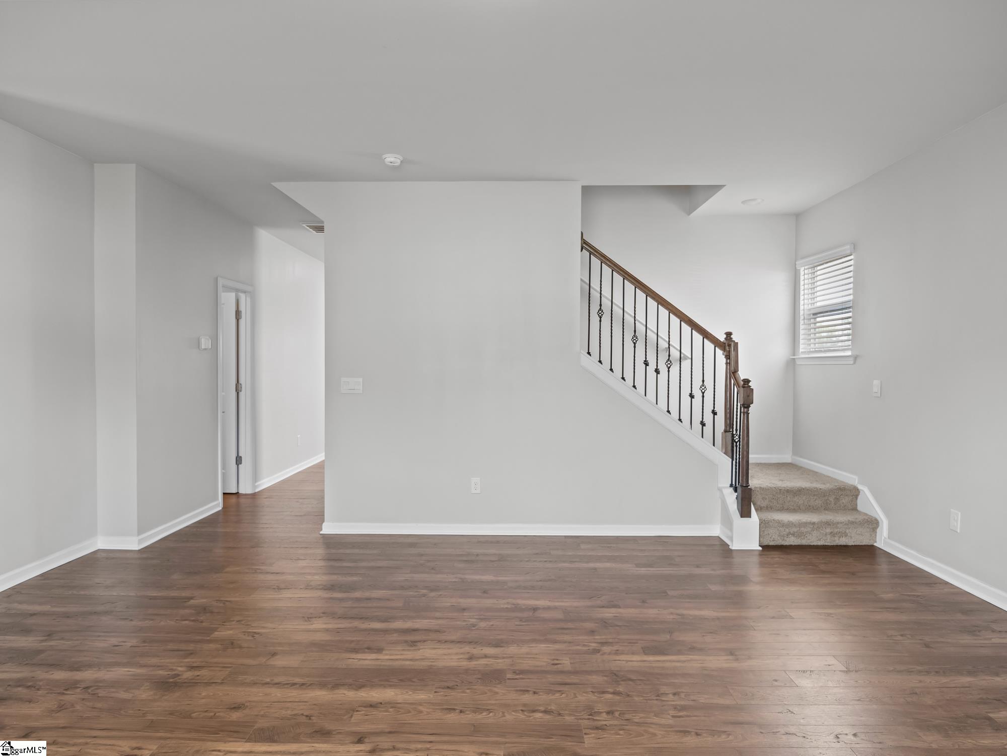 Residential in Lyman 4