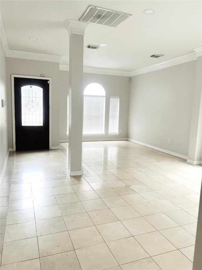 8511 Nashwood Ct, House other with 4 bedrooms, 3 bathrooms and 2 parking in Houston TX | Image 4