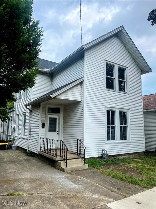 616 Perry St, Sandusky, OH, 44870-3710 | Card Image