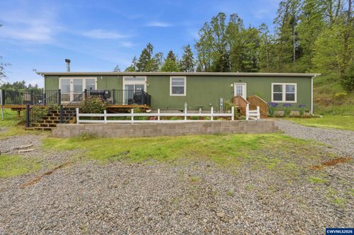 17790 Richardson Rd, Dallas, OR, 97338-9039 | Card Image
