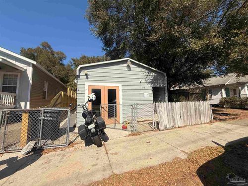518 W La Rua St, Pensacola, FL, 32501-3868 | Card Image