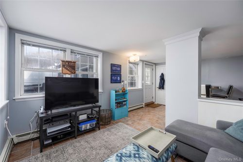 2-4 Woodbine Dr, Mahopac, NY, 10541-4234 | Card Image