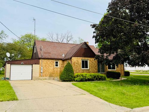 820 9th Ave, Monroe, WI, 53566-1410 | Card Image