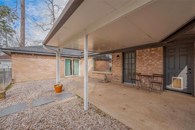 419 Magnolia Bnd, House other with 3 bedrooms, 2 bathrooms and 2 parking in New Caney TX | Image 41