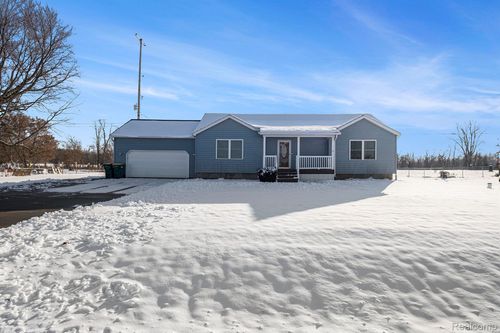 11415 Miller Rd, Swartz Creek, MI, 48473-8570 | Card Image