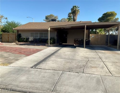 3982 Saguaro Ln, Las Vegas, NV, 89110-4421 | Card Image