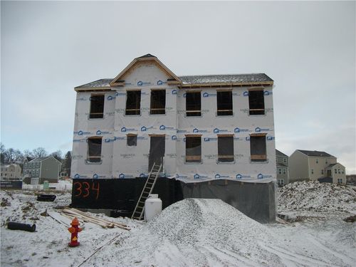 501 Gardenia Dr, Rostraver Twp, PA, 15012-9628 | Card Image