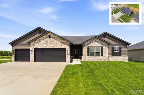 1232 Ole Town Bridge Dr, O Fallon, IL, 62269-4505 | Card Image