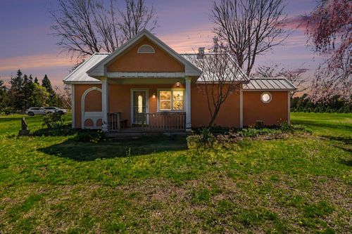 2707 W Hansen Road, Ludington, MI, 49431 | Card Image