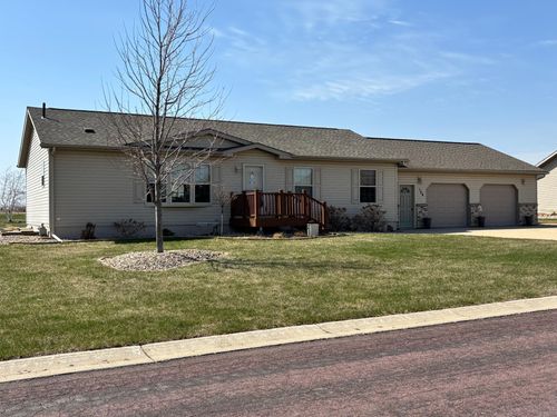 154 Pond Dr, Jackson, MN, 56143-3798 | Card Image