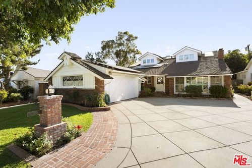 5509 Saloma Ave, Sherman Oaks, CA, 91411-3608 | Card Image