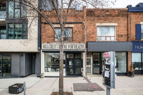 832 St Clair Ave W, Toronto, ON, M6C1C1 | Card Image