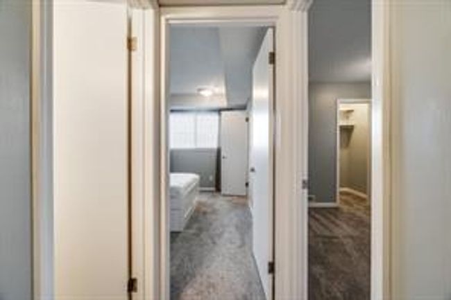 3 - 52 38a Ave Sw, Home with 2 bedrooms, 1 bathrooms and 1 parking in Calgary AB | Image 16