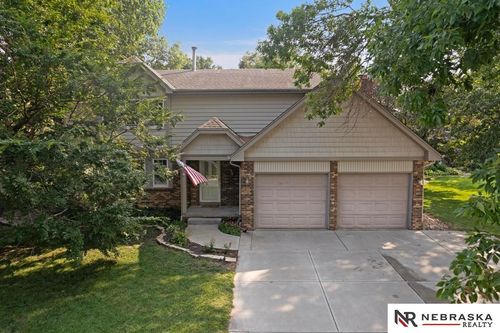 21285 Oldgate Cir, Elkhorn, NE, 68022-2013 | Card Image