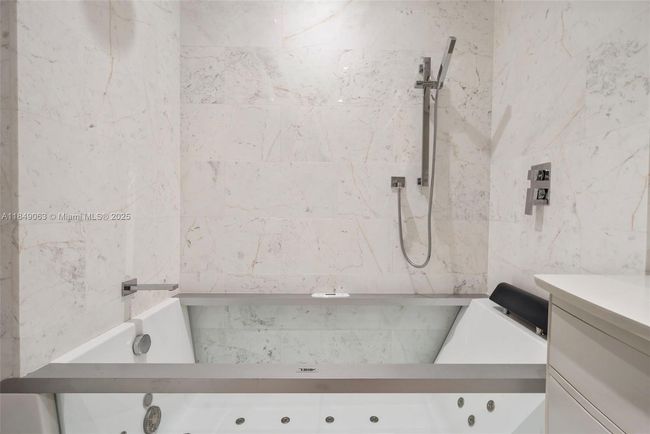PH207 - 3470 E Coast Ave, Condo with 3 bedrooms, 3 bathrooms and null parking in MIAMI FL | Image 27